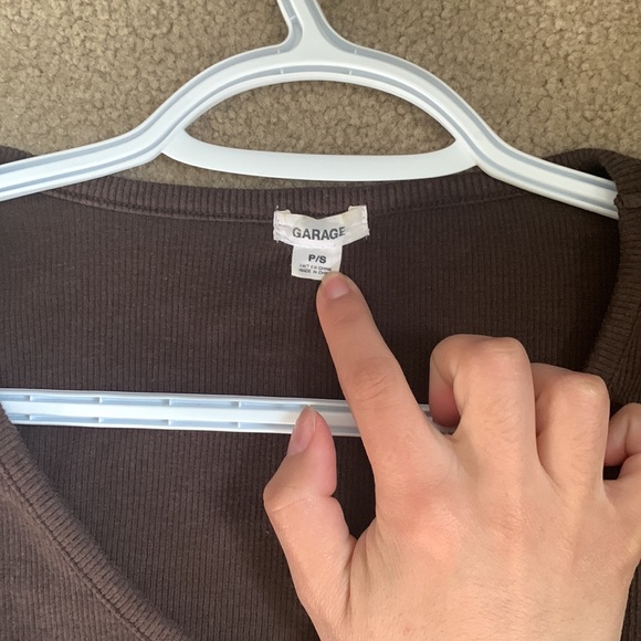 Garage Crop Top - Picture 2 of 4